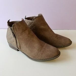 Size 9.5 Sugar Brown Faux Leather Ankle Booties